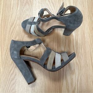 *VGUC* Cole Haan Women's Chelsea T-Strap Suede Sandal - Grey - 6.5C